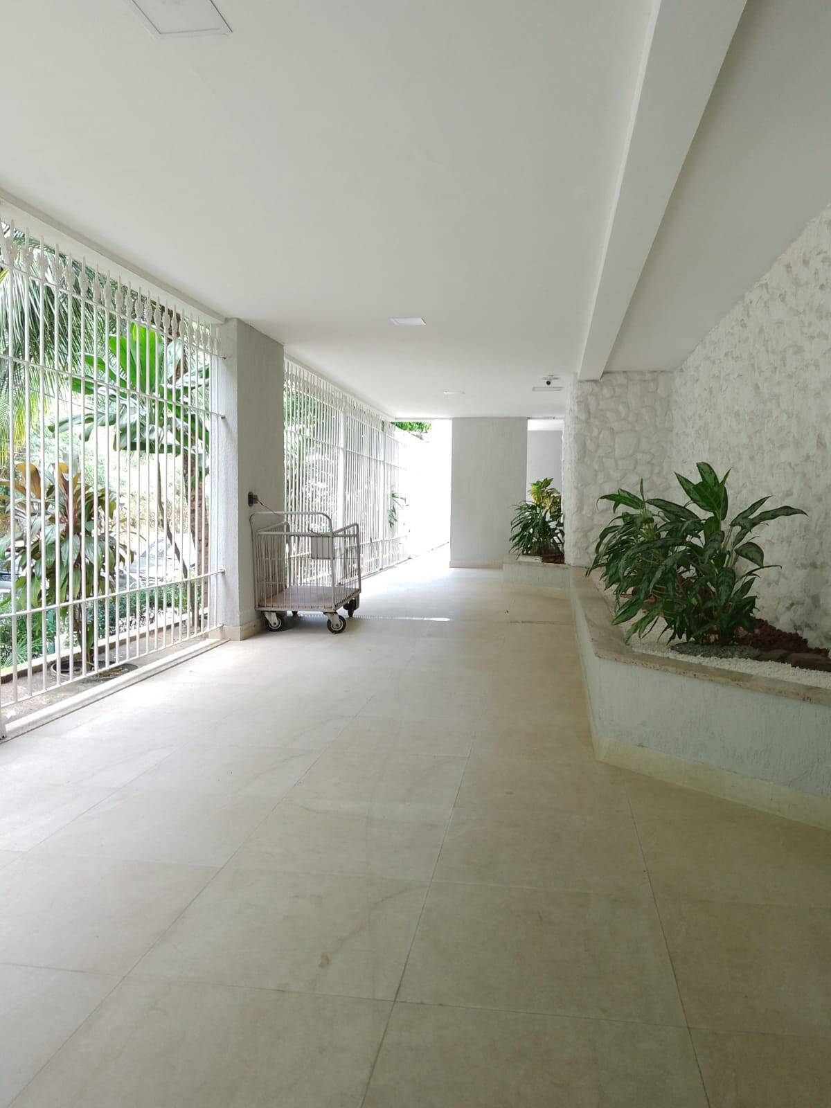Apartamento à venda com 1 quarto, 67m² - Foto 3