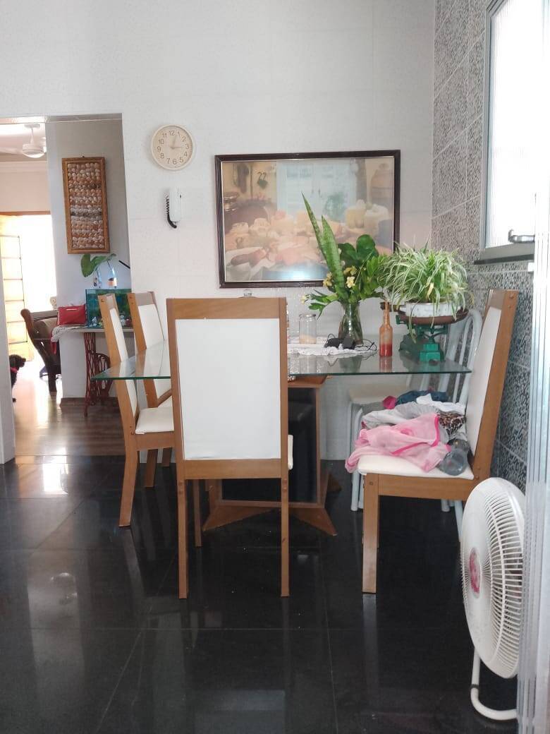 Casa, 4 quartos, 200 m² - Foto 25